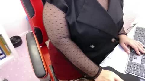 Sexy orientale online show from November 27, 6:54 am