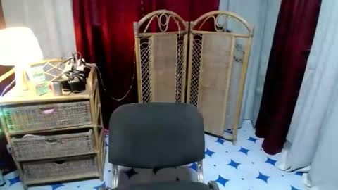 angela online show from March 22, 5:06 pm