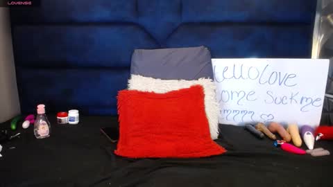 karoline online show from March 3, 7:26 am