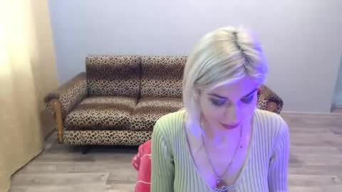 sexybeatriice online show from December 23, 7:25 am