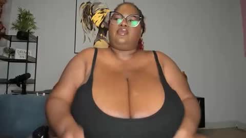 sexyblackhugetits online show from December 16, 3:03 am
