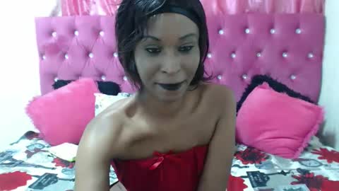 sexybootiex online show from December 1, 6:17 pm