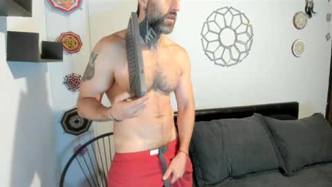 Antonioylola online show from June 1, 1:45 pm