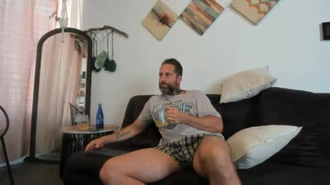 Antonioylola online show from April 14, 2:31 pm