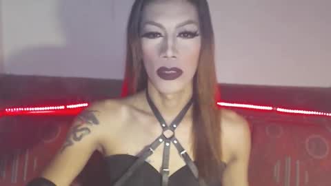 Devine online show from March 2, 6:25 pm