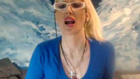 ENI pvt moan your name  WHEN I M NOT online you tell me in SNAPCHAT deal yes add me...  FREE TWITTER magiconline101...... online show from January 14, 9:41 pm