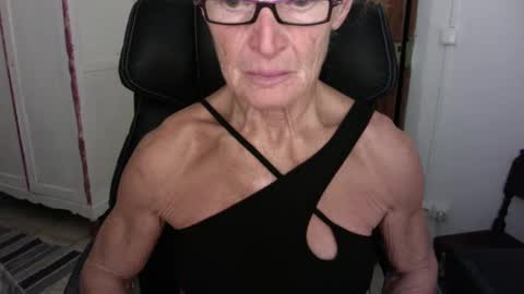 SexyFit58 online show from December 2, 12:12 am