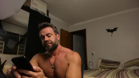 Snapshot of sexyflightz chatting on January 12, 11:36 pm chris online show from January 12, 11:36 pm