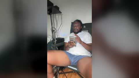 sexyjames03 online show from August 10, 5:01 am
