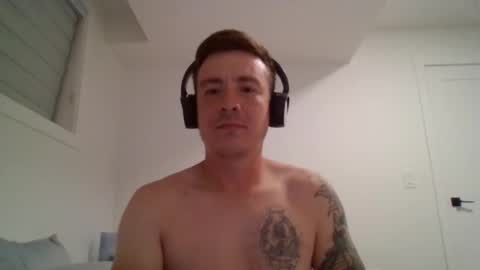 sexylatino4 online show from October 8, 5:02 am