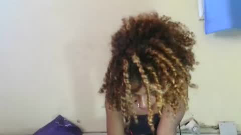 Elania online show from March 11, 11:57 am