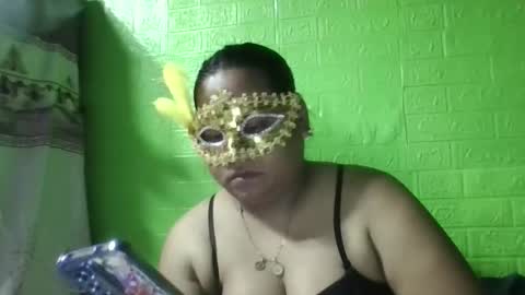 Snapshot of sexyloves143 chatting on October 5, 6:33 am sexyloves143 online show from October 5, 6:33 am