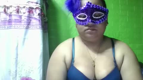 Snapshot of sexyloves143 chatting on September 22, 10:52 am sexyloves143 online show from September 22, 10:52 am