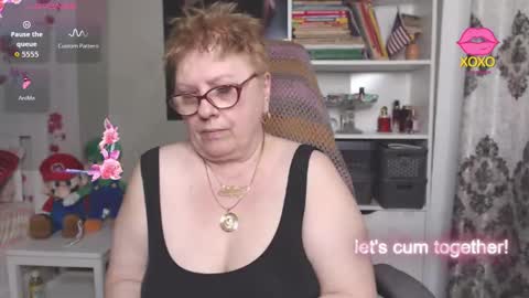 sexylynette4u online show from March 26, 10:31 am