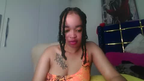 mel online show from April 15, 11:05 pm