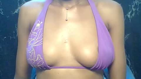 sexypussy000 online show from January 17, 11:13 pm