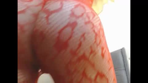 Venus Independent Model online show from November 11, 5:37 pm