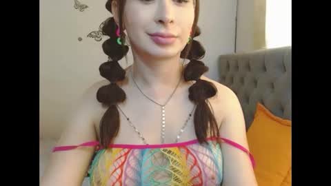 Venus Independent Model online show from December 4, 4:06 pm