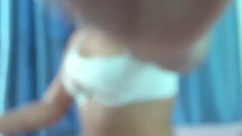 Snapshot of sexyskin8_xxx chatting on December 3, 8:01 pm sexyskin8_xxx online show from December 3, 8:01 pm