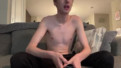 Lee online show from February 17, 9:32 pm