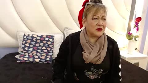 Mary online show from December 2, 11:41 am