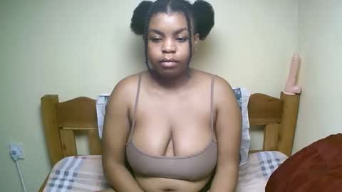 sexyyred_ online show from March 2, 9:32 pm