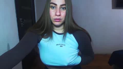 Yuliia online show from December 16, 9:59 am