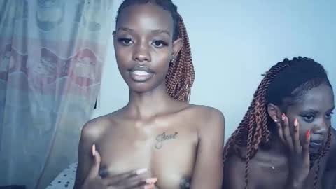 sexyzuriel online show from February 26, 10:13 pm