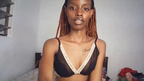 sexyzuriel online show from February 22, 5:37 pm