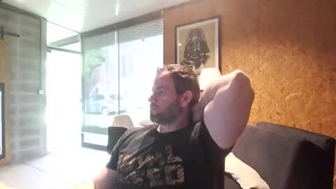 shad0w_hunter online show from January 19, 1:43 pm