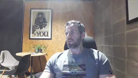 shad0w_hunter online show from December 19, 11:46 pm