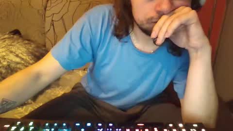 Snapshot of shalalatralala chatting on December 3, 8:01 pm Shalalatralala SF online show from December 3, 8:01 pm