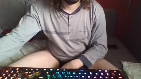 Snapshot of shalalatralala chatting on December 8, 8:51 am Shalalatralala SF online show from December 8, 8:51 am