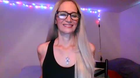 Shaman Woman online show from September 18, 4:55 pm