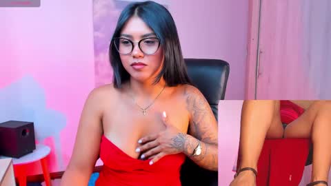 Snapshot of shanabellucy chatting on September 14, 5:47 pm onlyfans shanabellucy online show from September 14, 5:47 pm