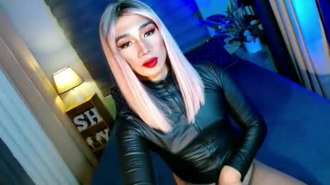 MISS SHANE online show from November 12, 10:45 pm