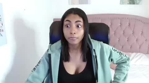 shanelle online show from September 13, 3:09 am