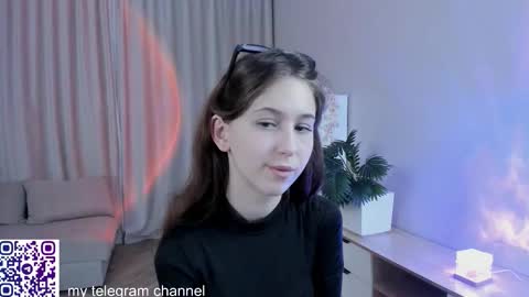 me name is Mia online show from January 14, 5:43 pm