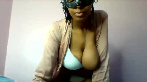 shanizz online show from March 3, 6:48 pm