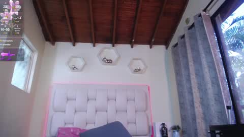 Shana online show from February 7, 4:54 pm