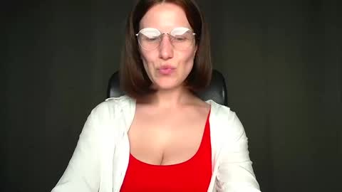 Shannen online show from May 10, 11:27 am