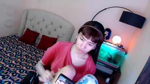 SHANTA FOX  s online show from November 11, 1:52 am