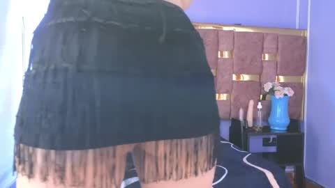 Snapshot of shantall_05 chatting on September 23, 7:53 pm shantall 05 online show from September 23, 7:53 pm