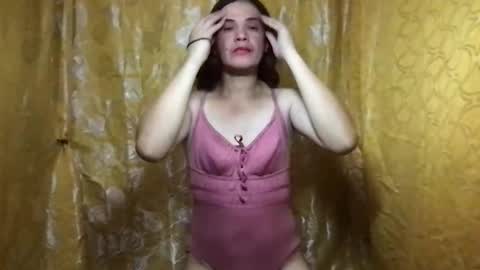 shantallee online show from March 28, 11:11 am