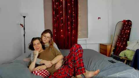 San and Wendy online show from January 11, 12:44 pm