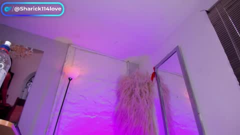 sharick lovee    online show from February 5, 12:20 pm