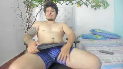 Snapshot of sharkmerlin chatting on October 22, 2:37 am jhon deibyd online show from October 22, 2:37 am