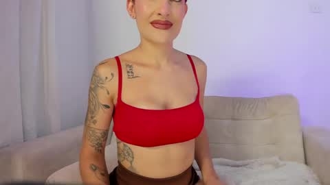 Hi fiends ---- I usually start online from Monday to Friday from 1000 am Saturdays and Sundays at 600 am Colombia time online show from June 1, 7:59 pm
