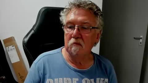 sharlots_pet online show from July 15, 9:14 am