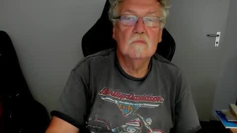 sharlots_pet online show from July 7, 10:41 am